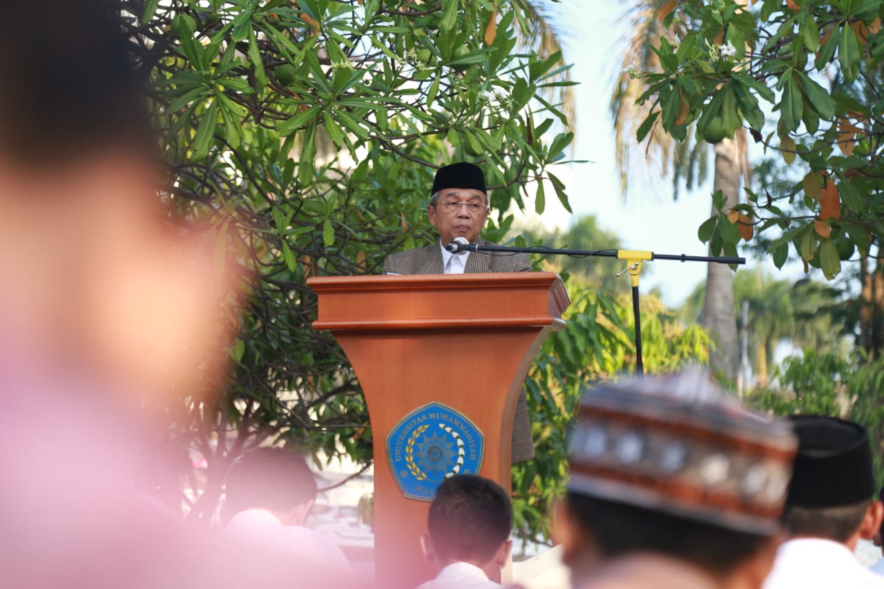 Ketua Pimpinan Pusat (PP) Muhammadiyah Bidang Hukum dan Hak Asasi Manusia (HAM) Busyro Muqqodas  